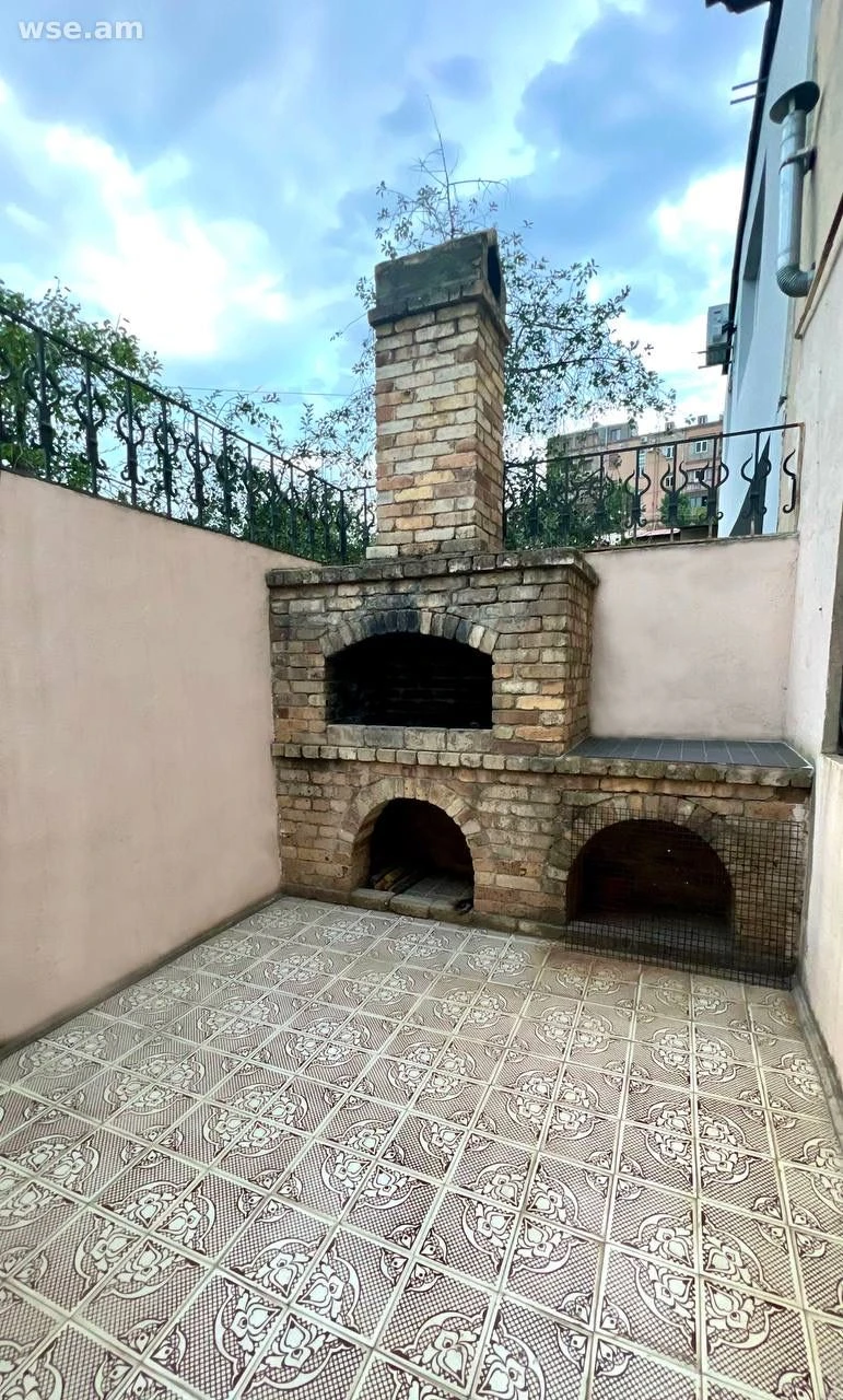 5-room house, 380 m², 3-storey, Hrant Shahinyan street