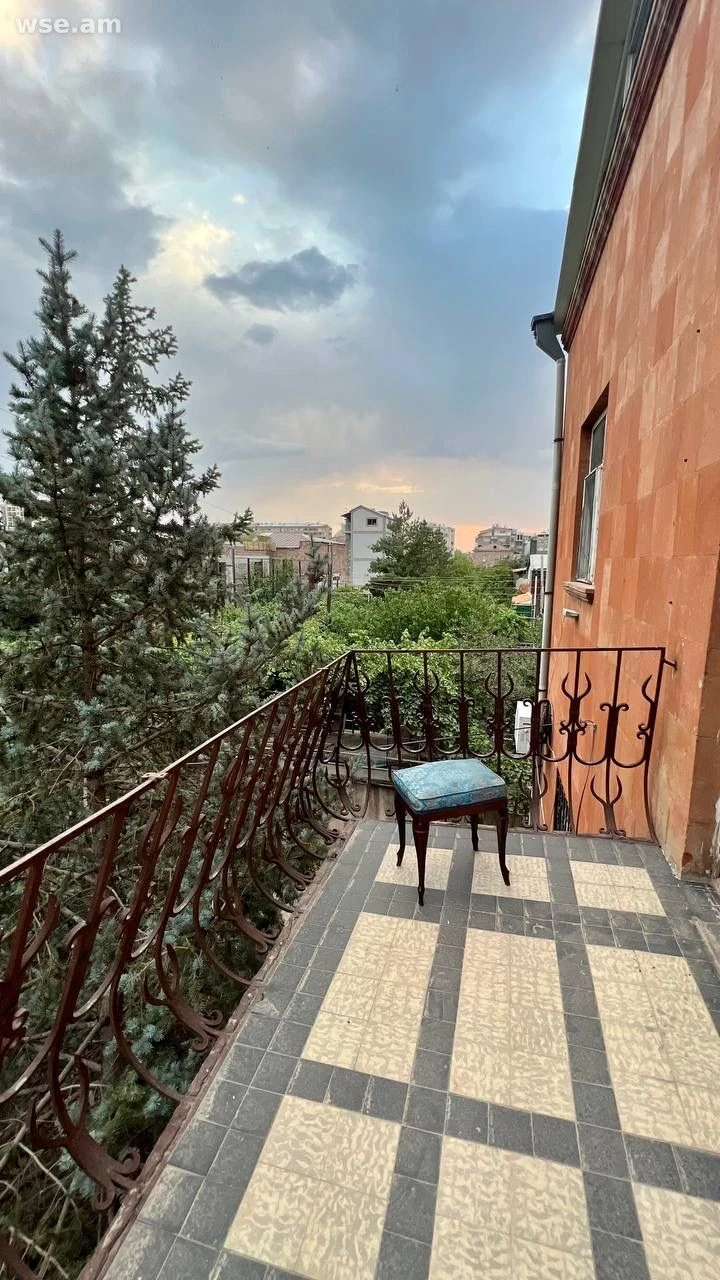 5-room house, 380 m², 3-storey, Hrant Shahinyan street