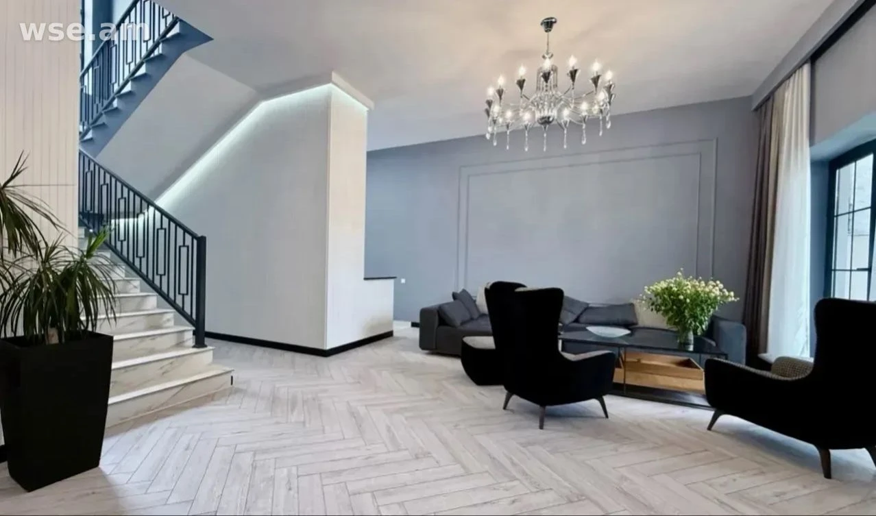 4-bed. house, 230m², 1 Melkumov Street - 4 900 $ | WSE.AM