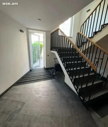 3-սենյականոց, 108 մ², 2/4 հարկ, Մամիկոնյանց փողոցի 1-ին նրբանցք 1