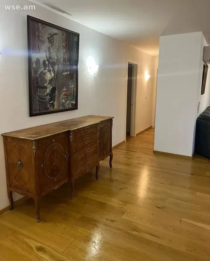 3-սենյականոց, 108 մ², 2/4 հարկ, Մամիկոնյանց փողոցի 1-ին նրբանցք 1