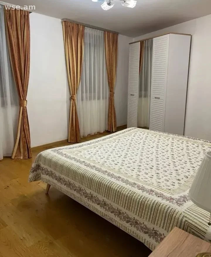 3-սենյականոց, 108 մ², 2/4 հարկ, Մամիկոնյանց փողոցի 1-ին նրբանցք 1
