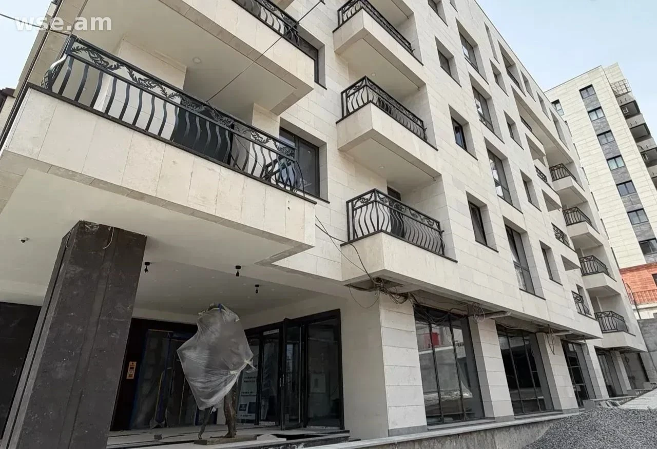 3 սենյականոց, 77 մ², 2/6 հարկ, Երզնկյան փողոց 20
