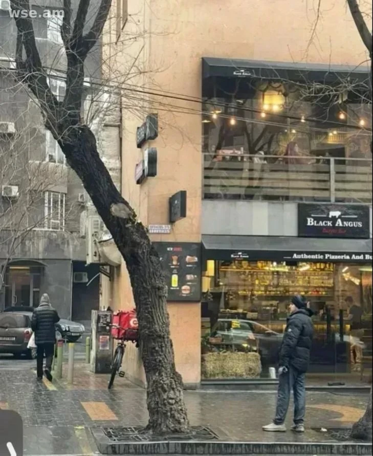 3-սենյականոց, 90 մ², 8/12 հարկ, Նալբանդյան փողոց 7/1