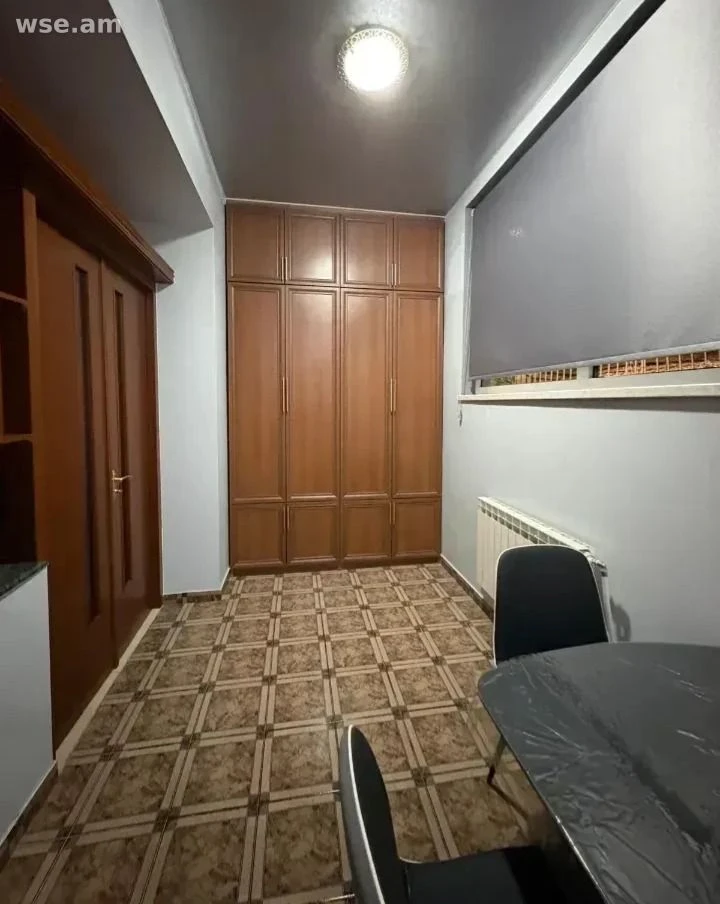 3 սենյականոց, 98 մ², 2/4 հարկ, Սարյան փողոց 10