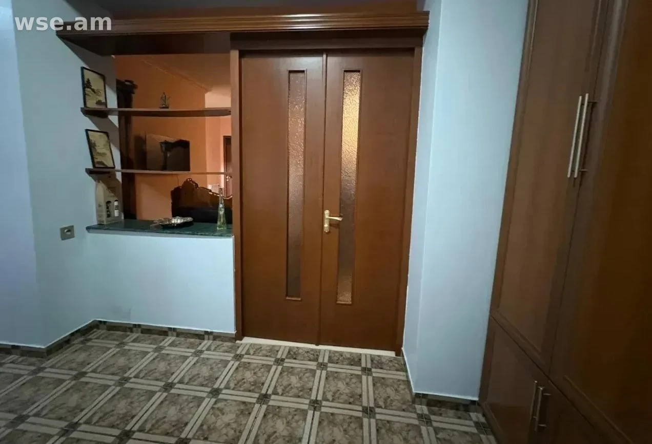 3 սենյականոց, 98 մ², 2/4 հարկ, Սարյան փողոց 10
