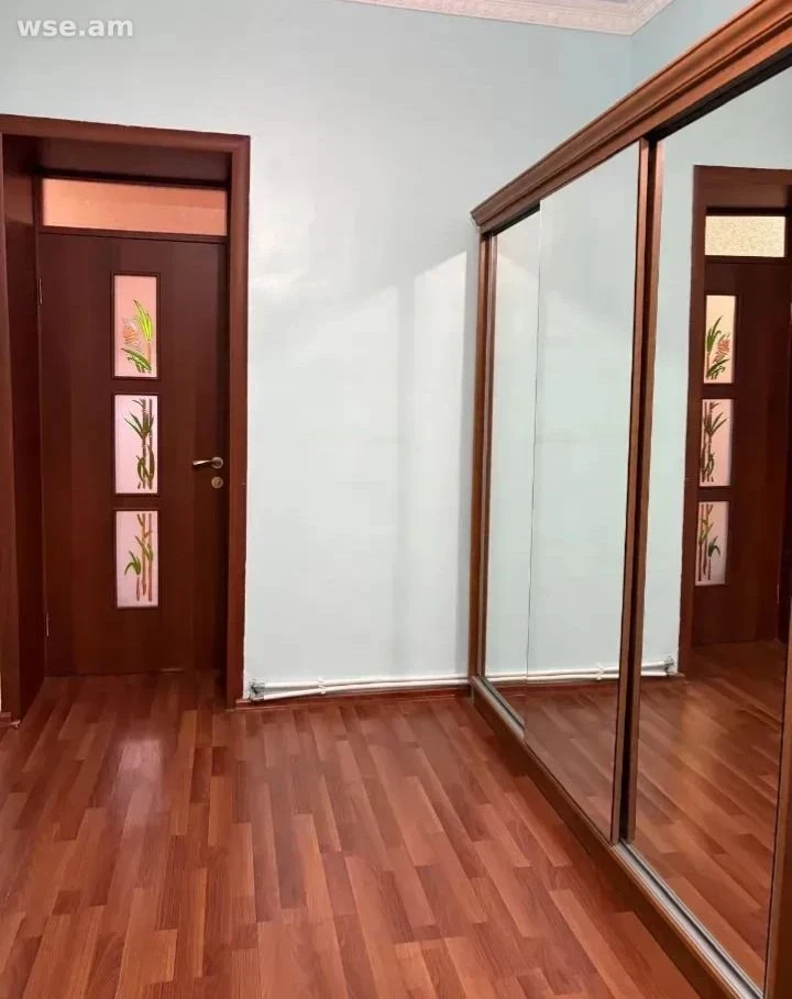 3 սենյականոց, 98 մ², 2/4 հարկ, Սարյան փողոց 10