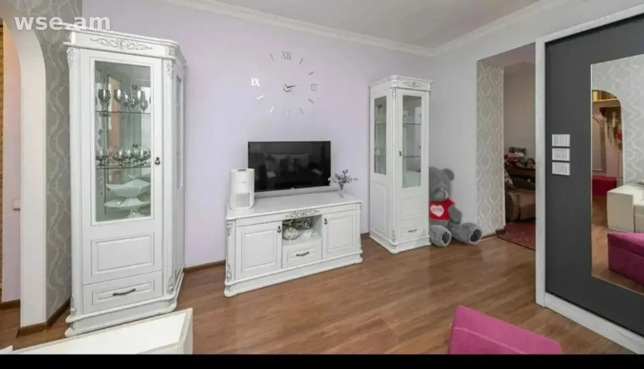 1-սենյականոց, 30 մ², 2/5 հարկ, Սուրբ Գրիգոր Լուսավորչի փողոց 12