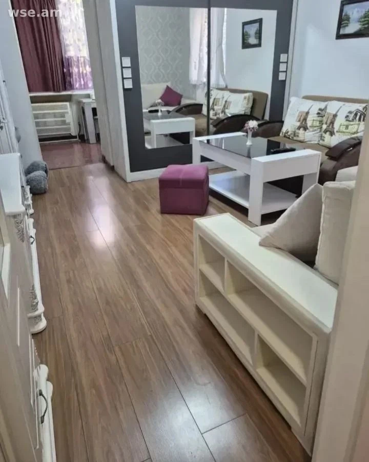1-սենյականոց, 30 մ², 2/5 հարկ, Սուրբ Գրիգոր Լուսավորչի փողոց 12