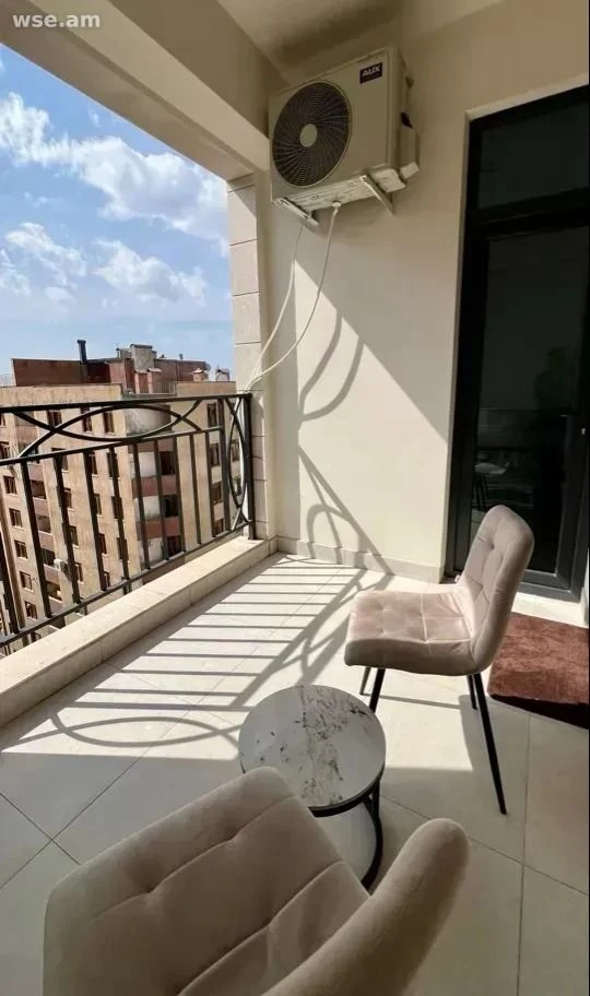 2-комн., 70 м², 14/16 эт., улица Мамиконянца 40