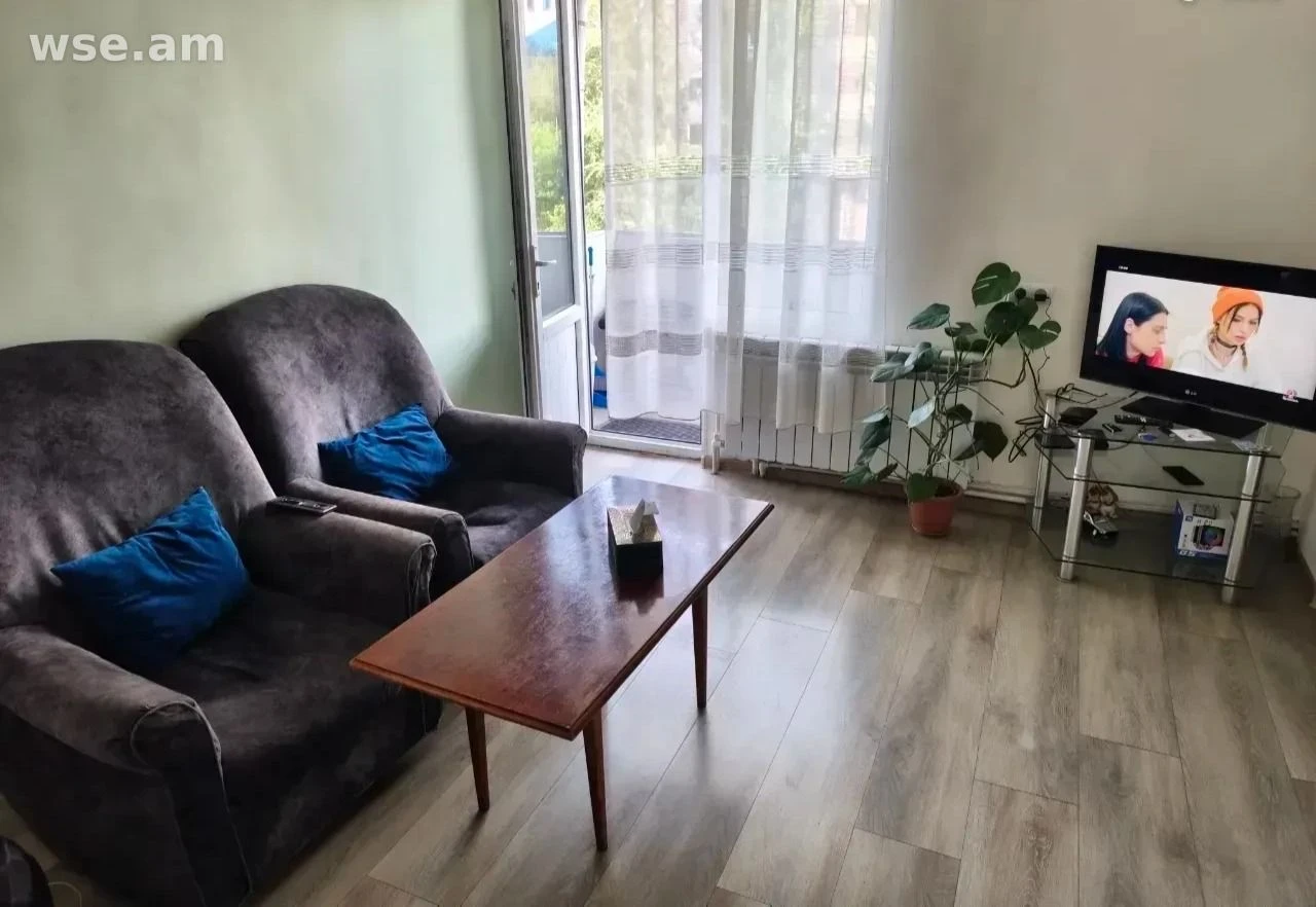 4 սենյականոց, 90 մ², 5/5 հարկ, Ազատության պողոտա 9A