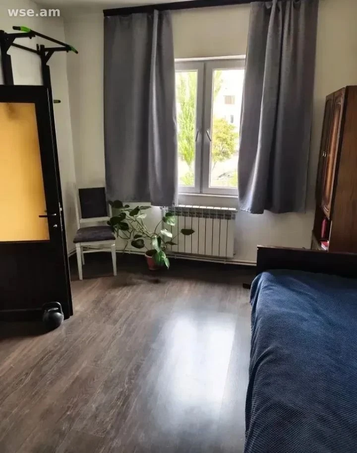 4 սենյականոց, 90 մ², 5/5 հարկ, Ազատության պողոտա 9A