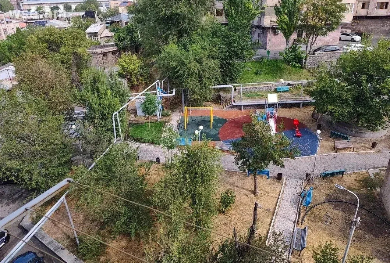 4 սենյականոց, 90 մ², 5/5 հարկ, Ազատության պողոտա 9A