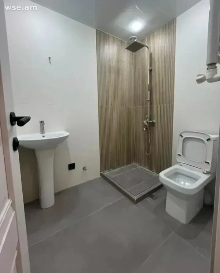 3室公寓, 57㎡, 46/2 Moldovacan Street — 135 000 $ | WSE.AM