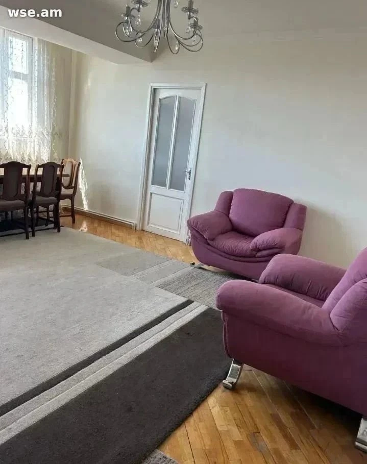 3-комн., 80 м², 7/17 эт., ул. Молдовакан 27