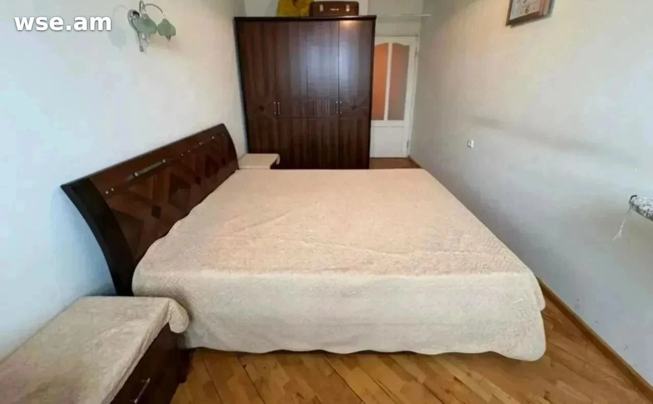 3-комн., 80 м², 7/17 эт., ул. Молдовакан 27