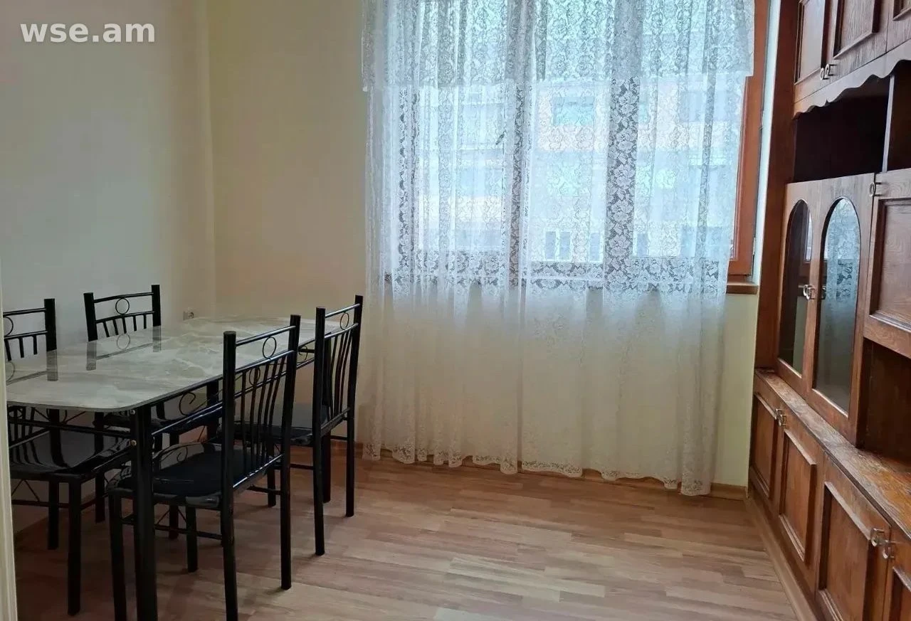 2 - սենյակ, 43 քմ, 5/5 հարկ, Աղպուր Սերոբայի փողոց 9