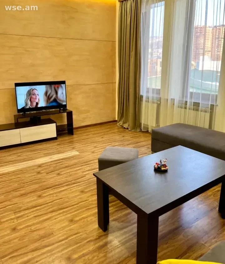 3-room, 72 m², 6/6 floor, Khanjyan street 31