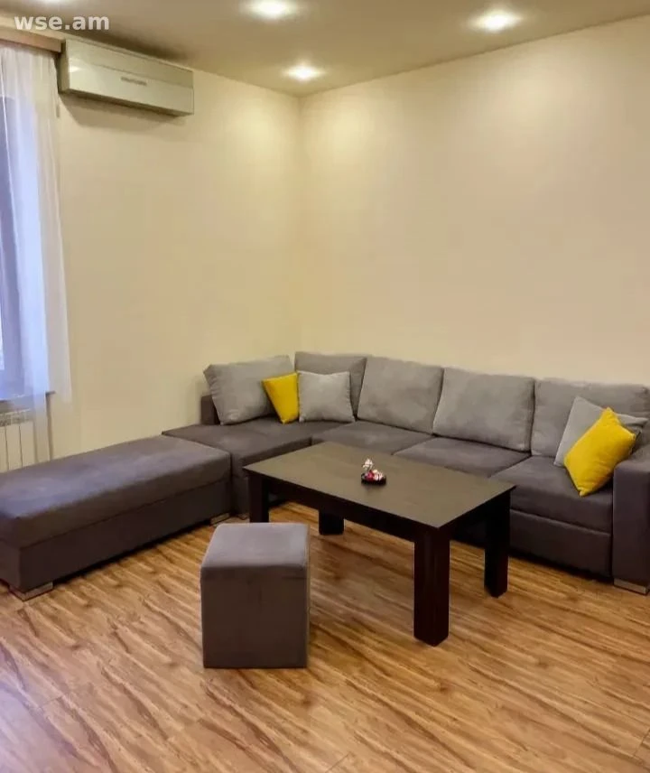 3-room, 72 m², 6/6 floor, Khanjyan street 31