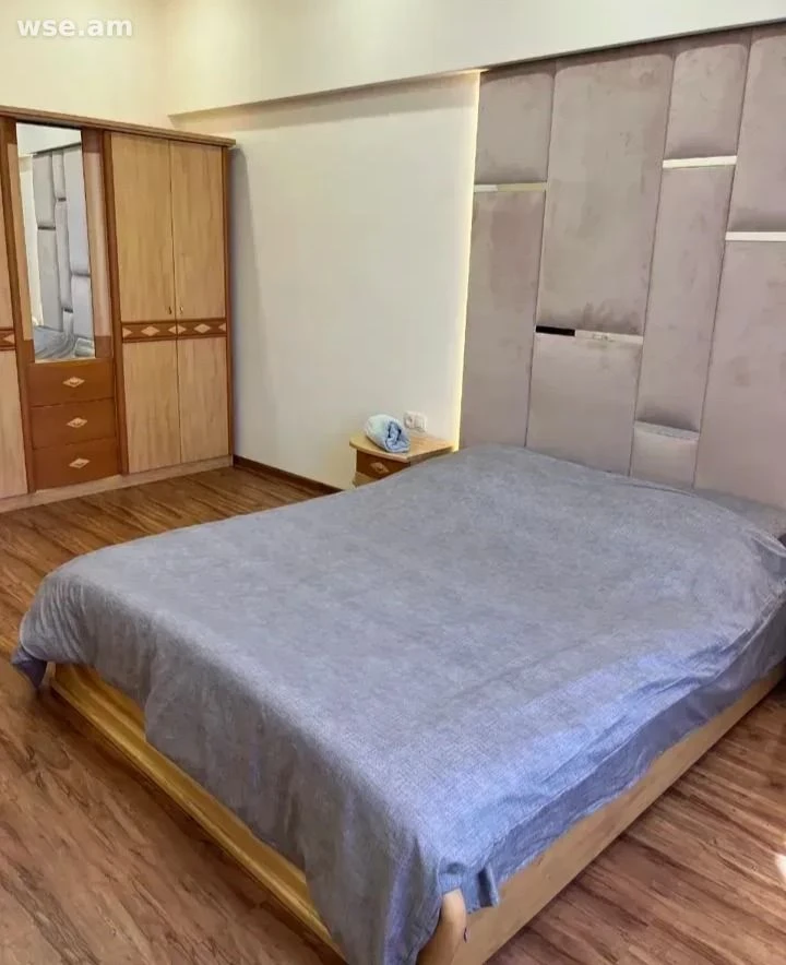 3-room, 72 m², 6/6 floor, Khanjyan street 31