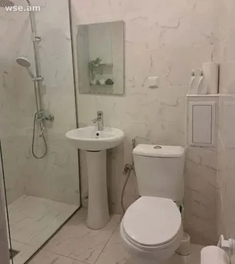 2 - սենյակ, 40 քմ, 3/5 հարկ, Սուրբ Գրիգոր Լուսավորիչ 12