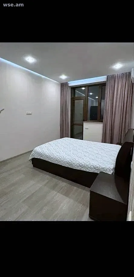 3 - սենյակ, 105 մ², 12/14 ֆլ., Վարդանանց փողոց 27