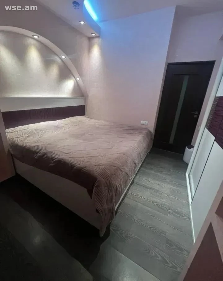 2 - սենյակ, 52 քմ, 6/11 հարկ, Ամիրյան փողոց 7