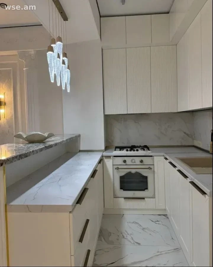 3-комн., 66 м², 4/20 эт., улица Себастия 133