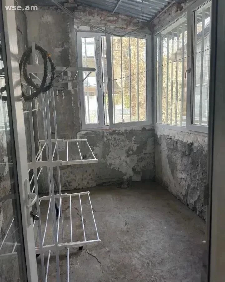 5 սենյականոց, 130 մ², 2/4 հարկ, Շիրակի փողոց 9