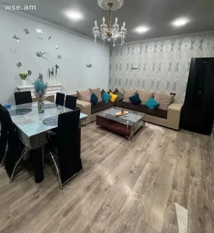 4-սենյականոց տուն, 70 մ², 1-հարկանի, Նար-Դոսի փողոց 1