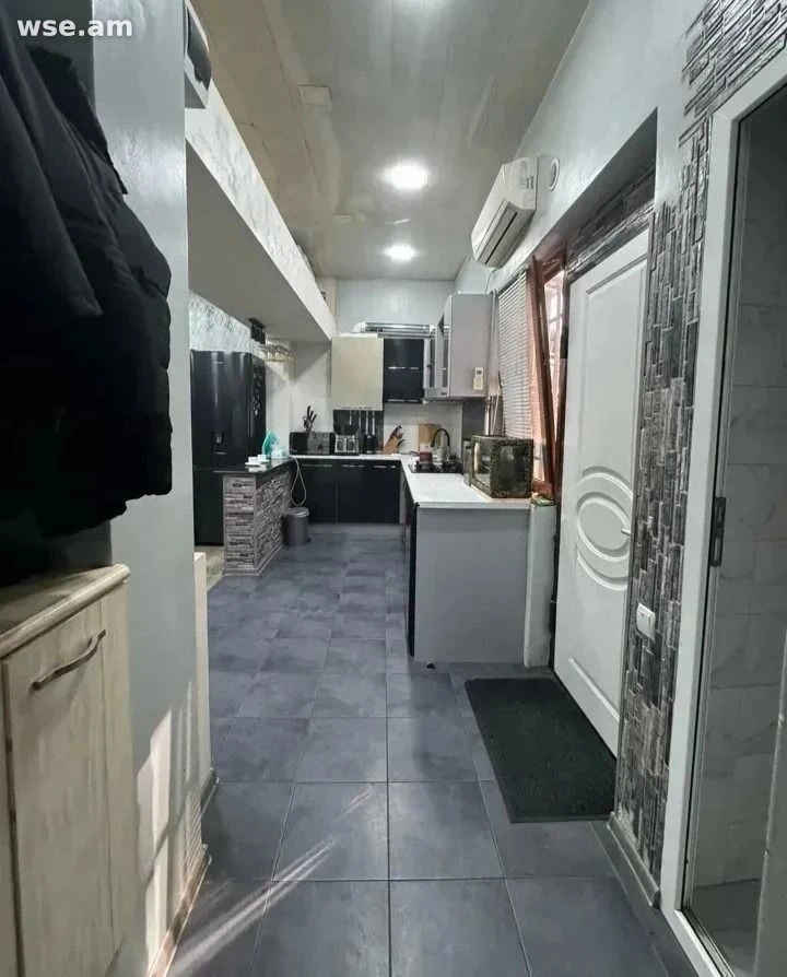 4-սենյականոց տուն, 70 մ², 1-հարկանի, Նար-Դոսի փողոց 1