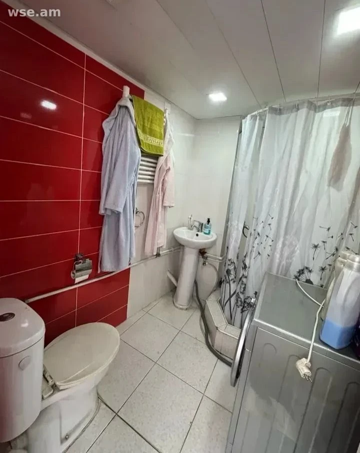 4-սենյականոց տուն, 70 մ², 1-հարկանի, Նար-Դոսի փողոց 1