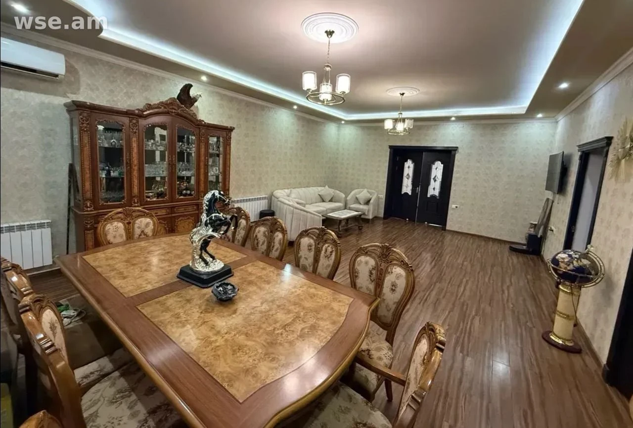 6-սենյականոց տուն, 180 մ², 2-հարկանի, Պոպովի փողոց 4