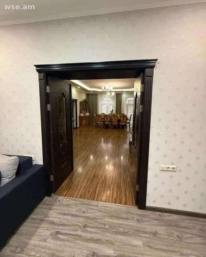 6-սենյականոց տուն, 180 մ², 2-հարկանի, Պոպովի փողոց 4