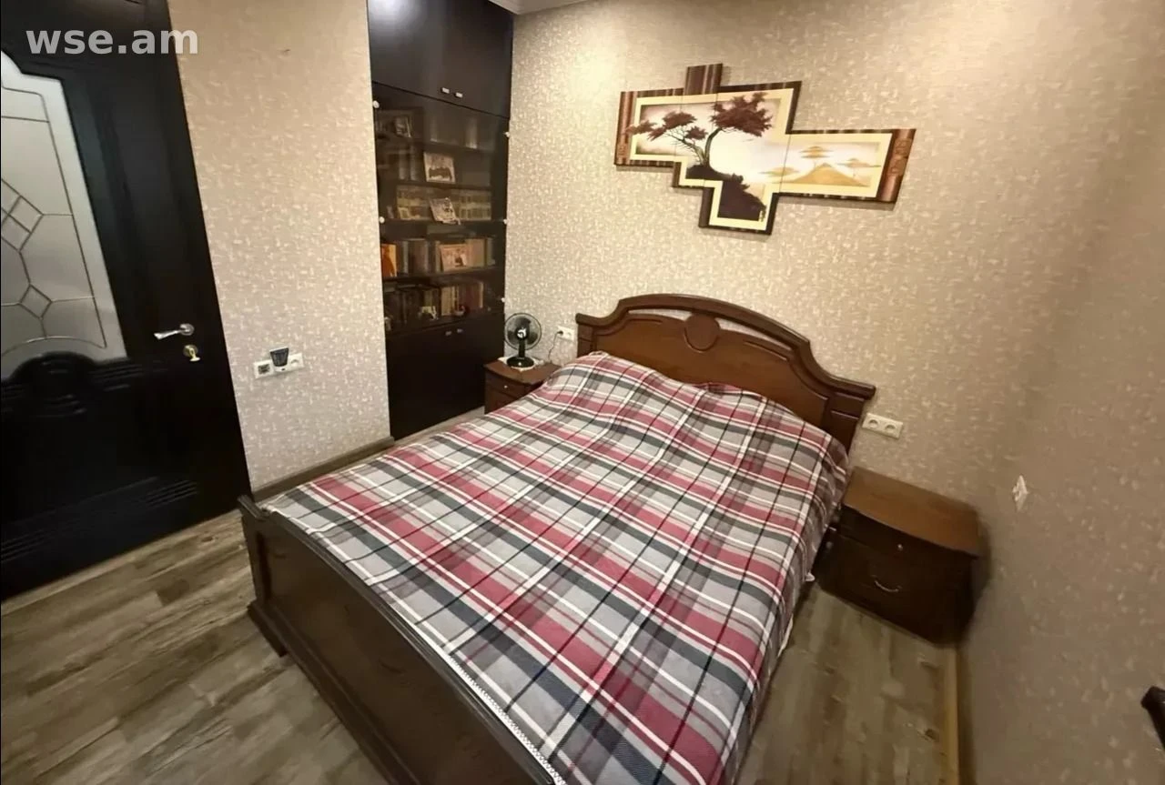 6-սենյականոց տուն, 180 մ², 2-հարկանի, Պոպովի փողոց 4