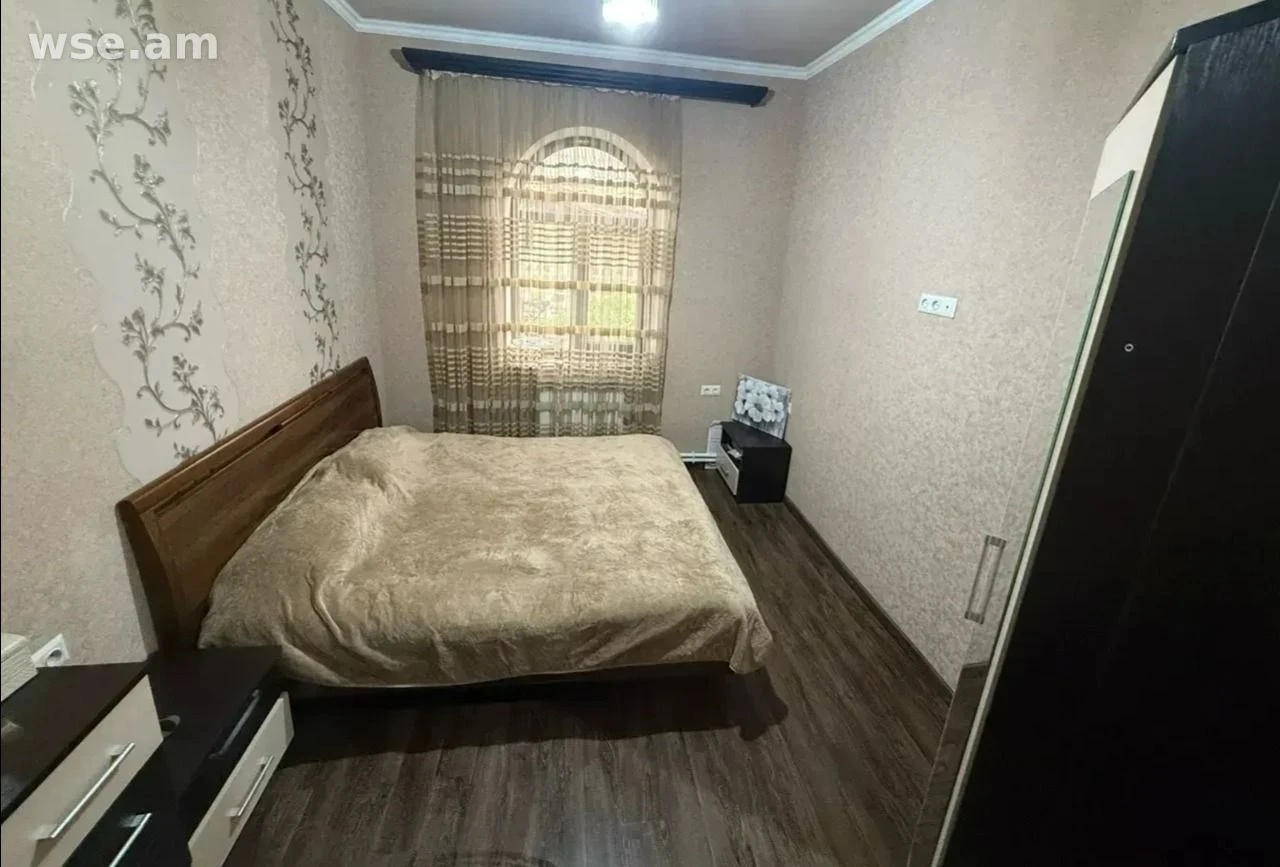 6-սենյականոց տուն, 180 մ², 2-հարկանի, Պոպովի փողոց 4