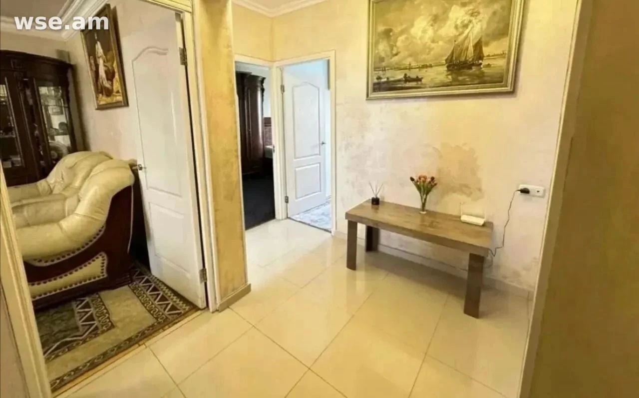4-սենյականոց, 101 մ², 5/9 հարկ, Մինսկի փողոց 35