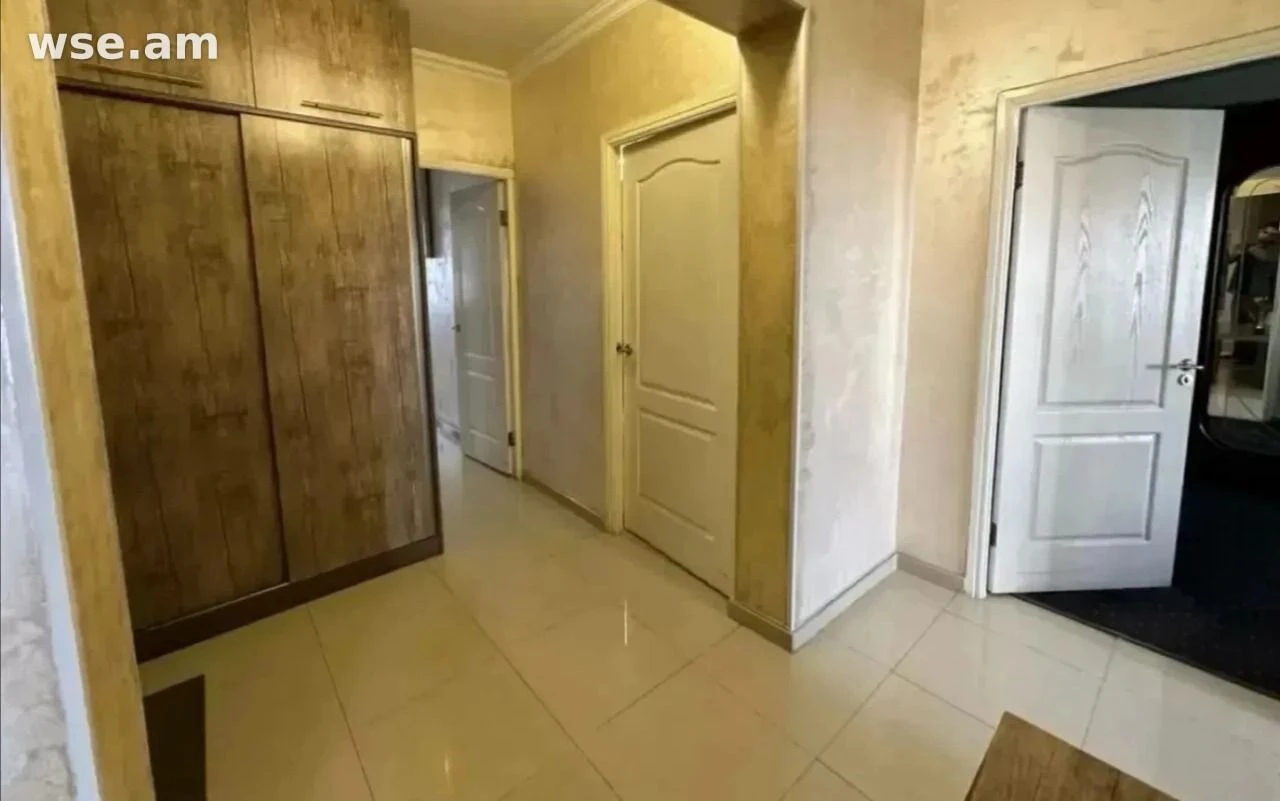 4-սենյականոց, 101 մ², 5/9 հարկ, Մինսկի փողոց 35