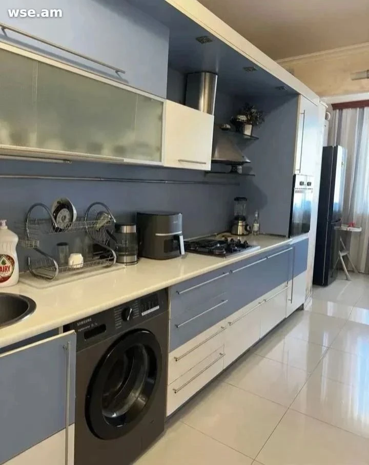 4-սենյականոց, 101 մ², 5/9 հարկ, Մինսկի փողոց 35