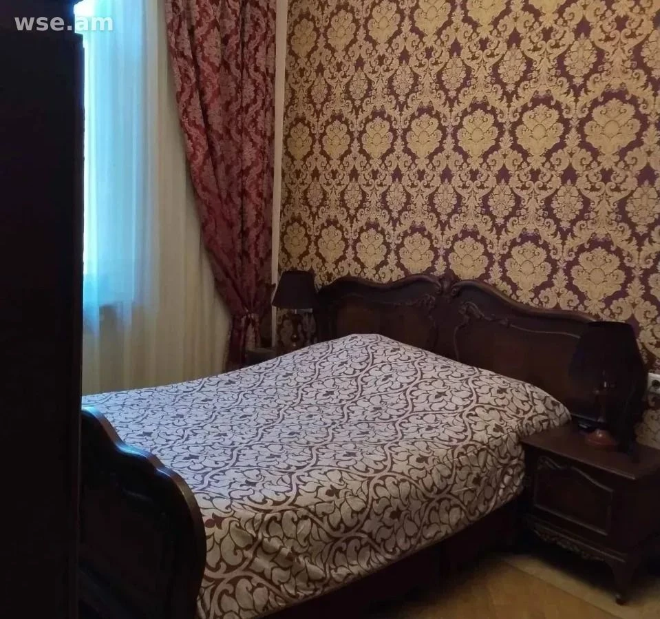5-սենյականոց, 120 մ², 2/5 հարկ, Նար-Դոսի փողոց 18