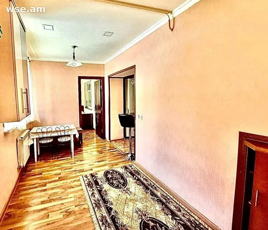3-սենյականոց, 100 մ², 3/4 հարկ, Մյասնիկյան փողոց 78