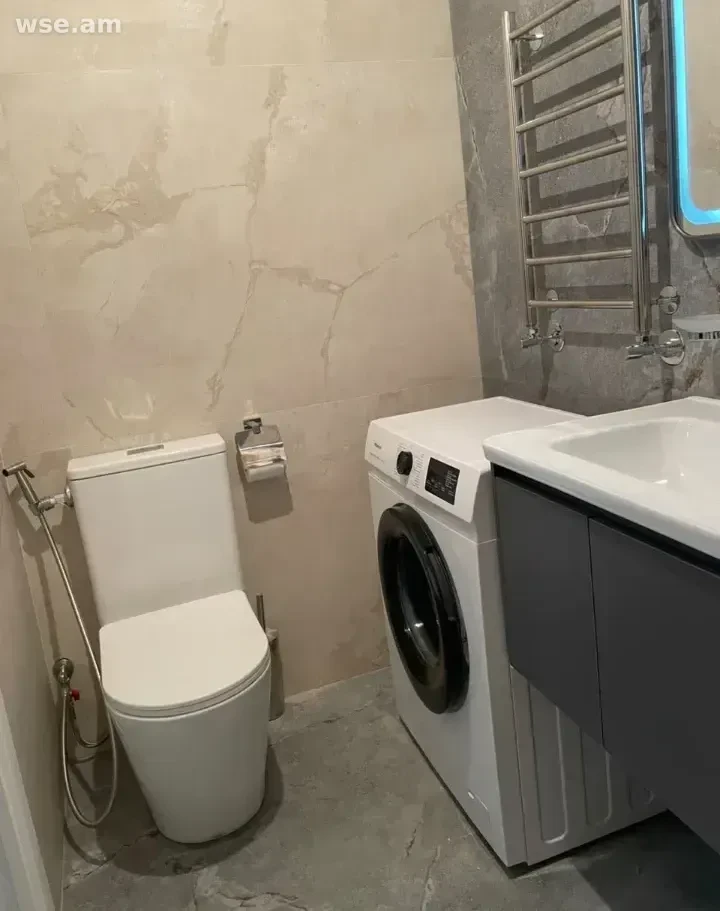 2 սենյականոց, 58 մ², 4/5 հարկ, Գարեգին Հովսեփյան փողոց 24/2