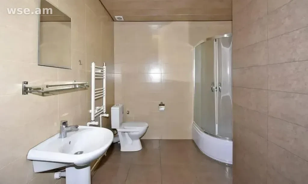 2-комн., 76 м², 8/13 эт., проспект Месропа Маштоца 33/1