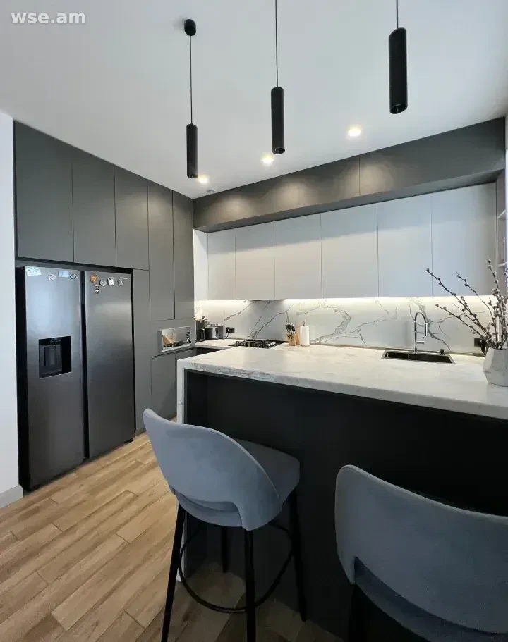 3-room, 72 m², 8/18 floor, 14/4 Davita Anhakhta Street