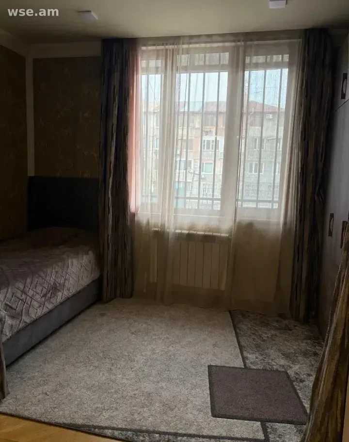 4-комн., 75 м², 2/5 эт., улица Грачья Кочара 27