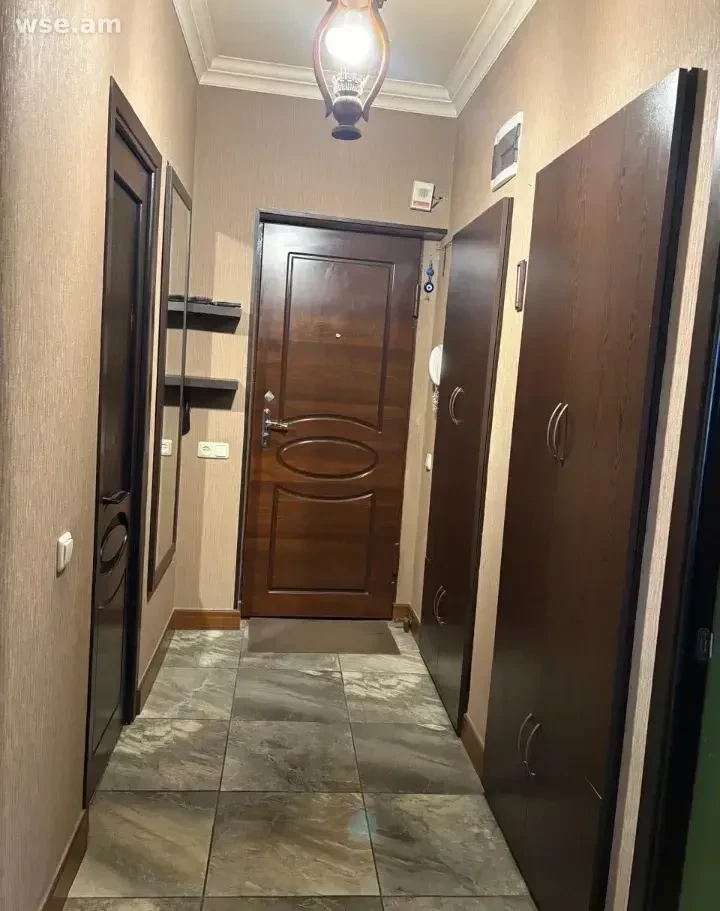 4-комн., 75 м², 2/5 эт., улица Грачья Кочара 27