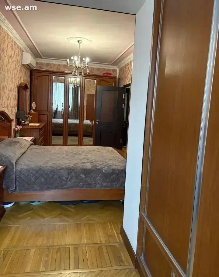 4-комн., 75 м², 2/5 эт., улица Грачья Кочара 27
