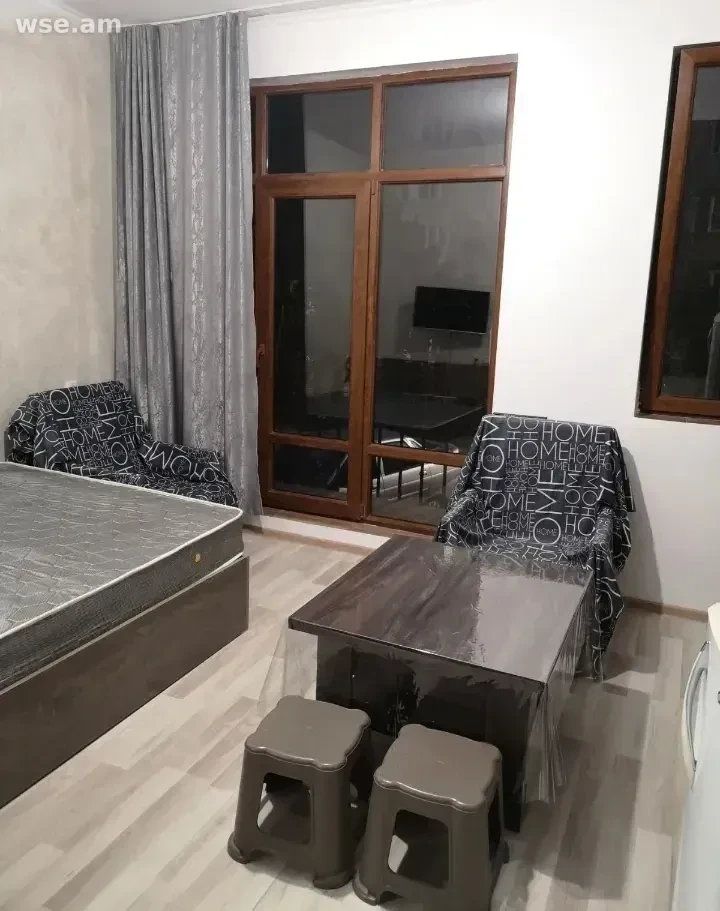 1-комн., 30 м², 1/4 эт., 12-я улица Канакера 3