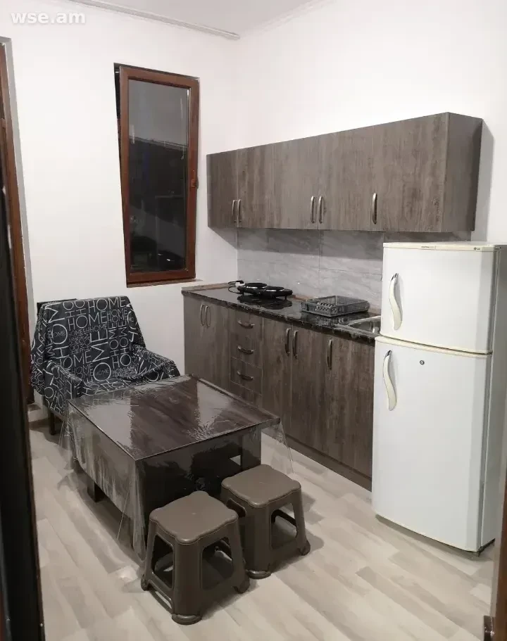 1-комн., 30 м², 1/4 эт., 12-я улица Канакера 3