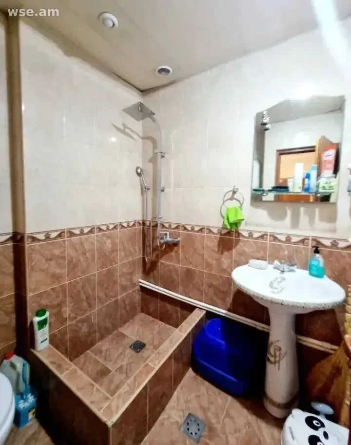 3-комн., 79 м², 1/12 эт., ул. Андраника Зоравара 68
